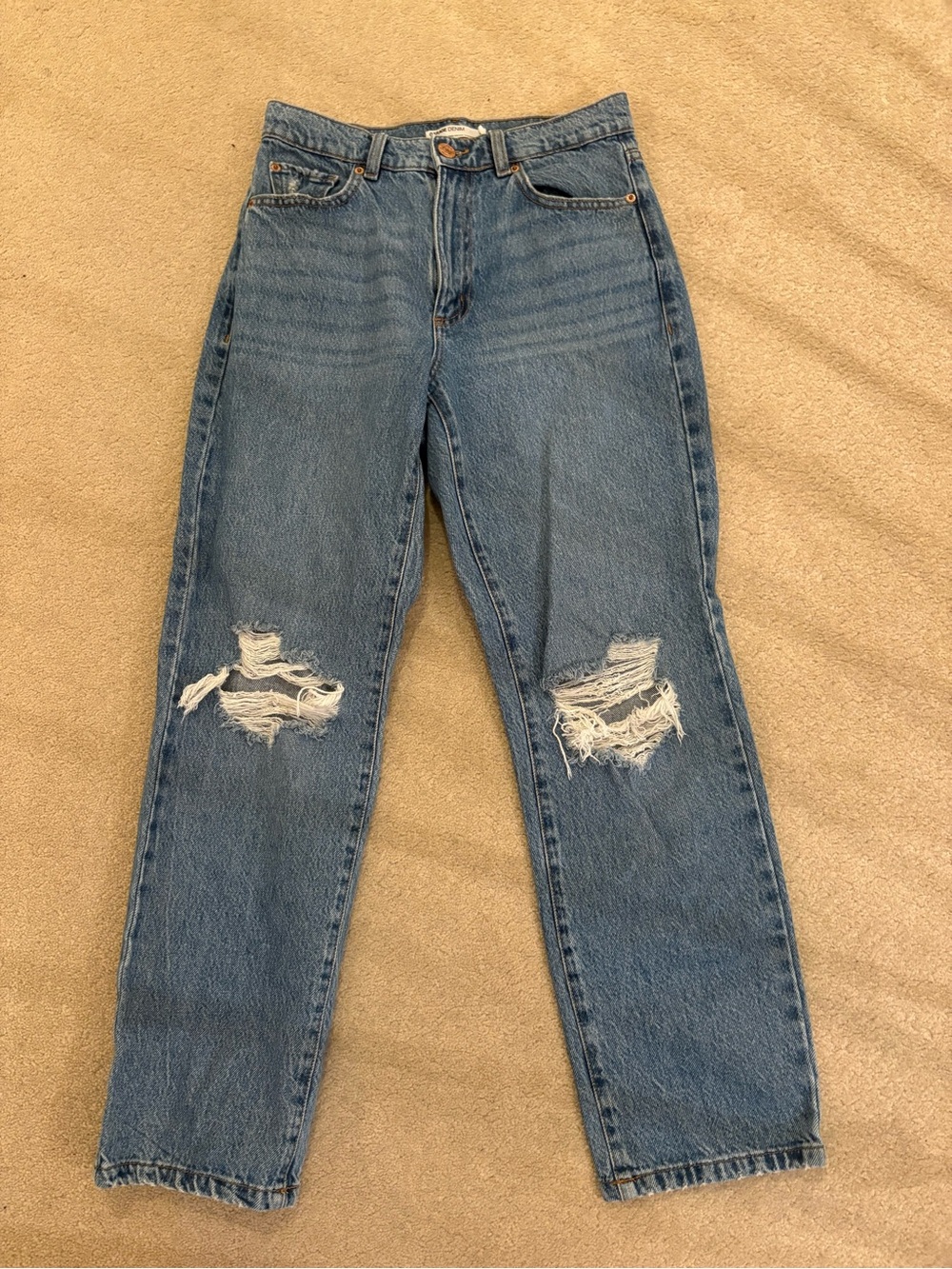 Garage Women's Boyfriend Jeans in Blue with Knee Distressing